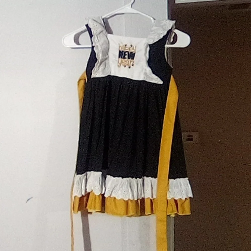 HAND MADE girls "happy new year dress" size 6-7 - Picture 1 of 6